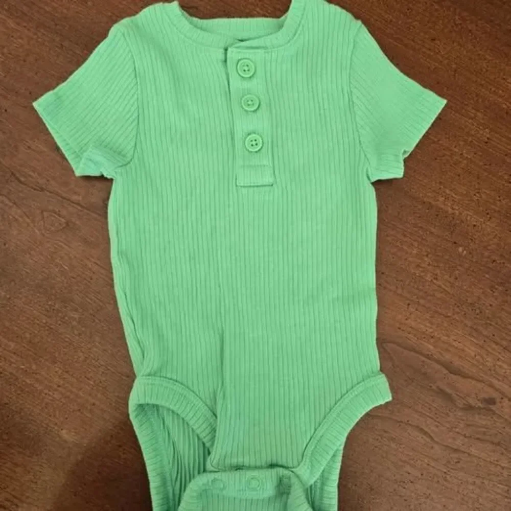 0-3 Month Boys Lot of 8 Pieces Includes Sleep Sack